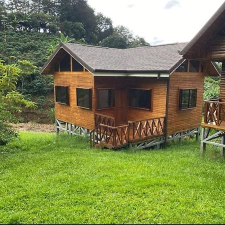 Cabanas La Laguna Картаго Екстериор снимка